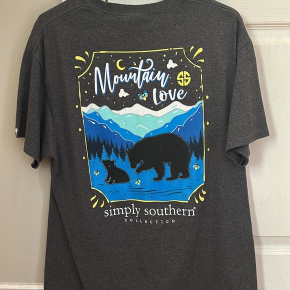 Simply southerns shirt, grey, worn but like new, size large!! - Picture 2 of 2